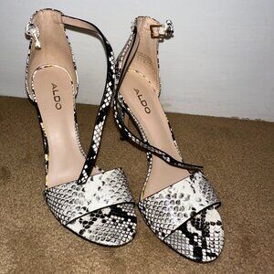 Snake skin Aldo heels